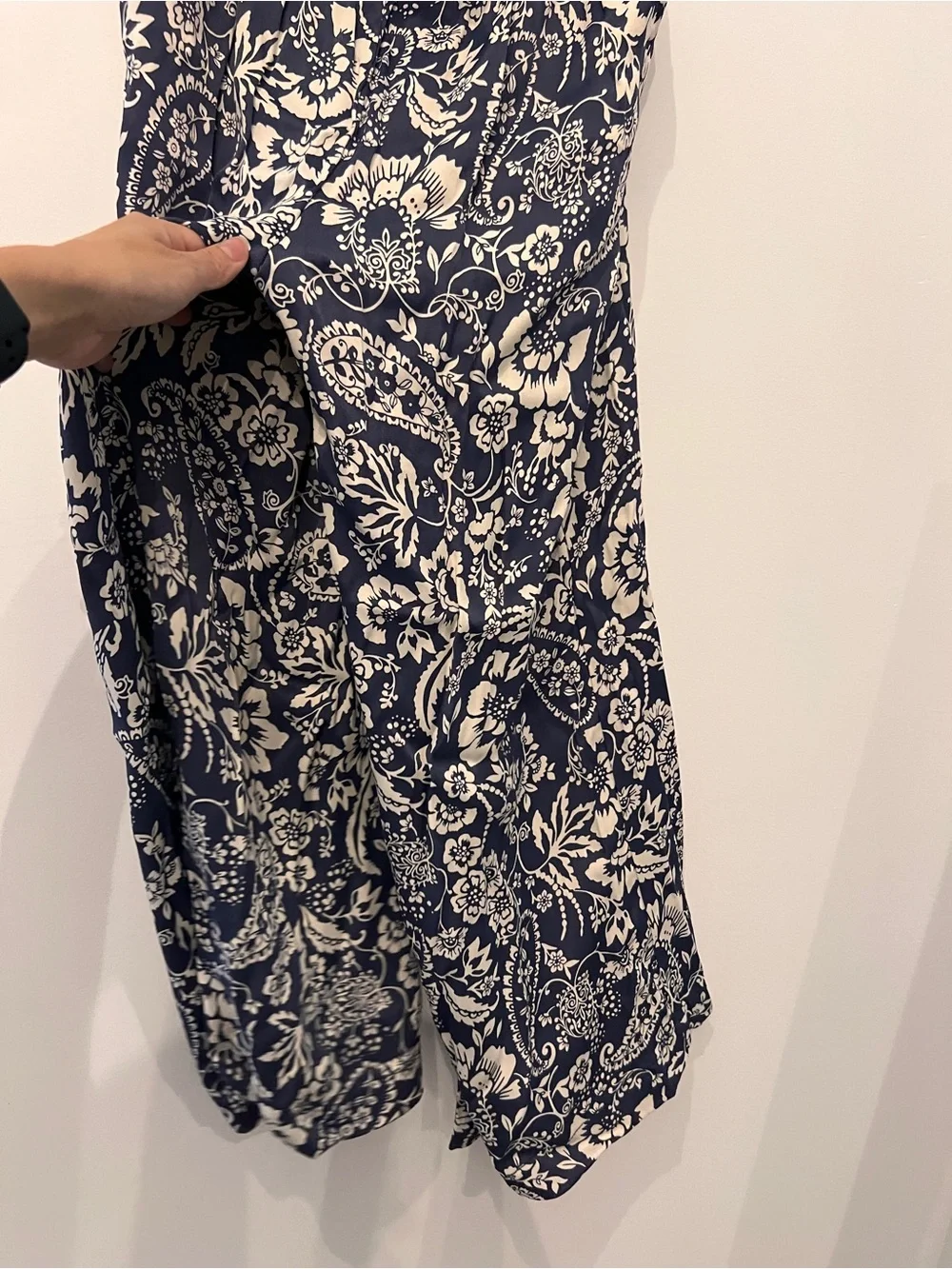 Anthropologie mauve a Women's Navy & White Floral Wide-Leg Pants